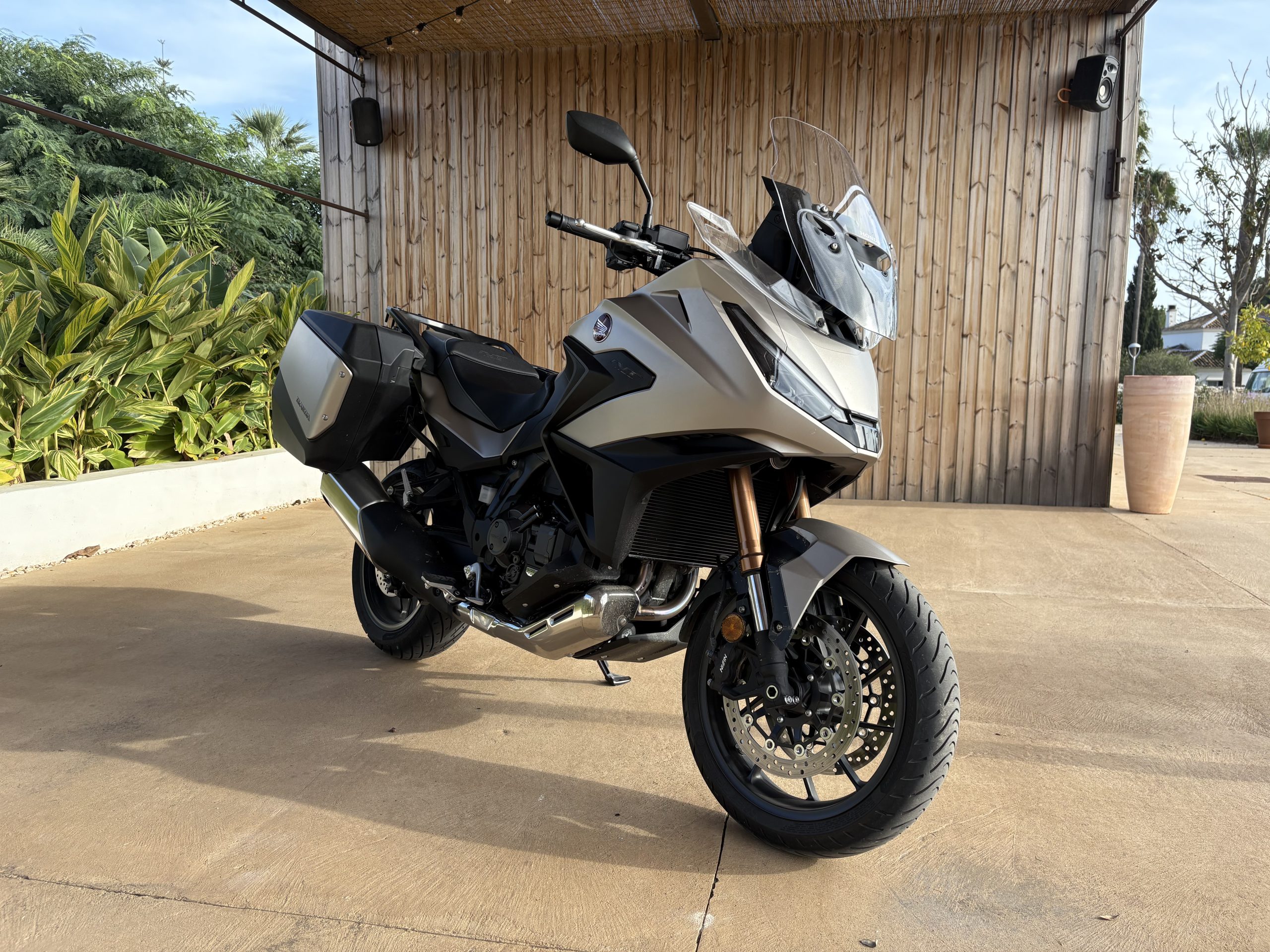 Honda NT1100
